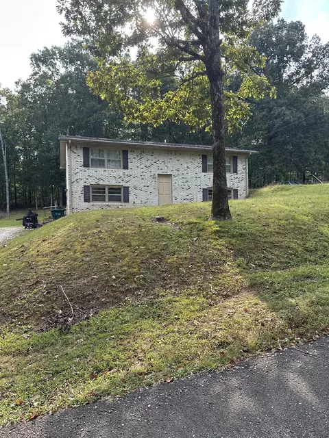115 Eze Ave, Waverly, TN 37185