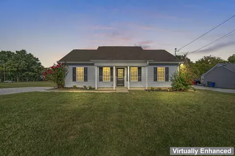 105 Fairway Grn, Shelbyville, TN 37160
