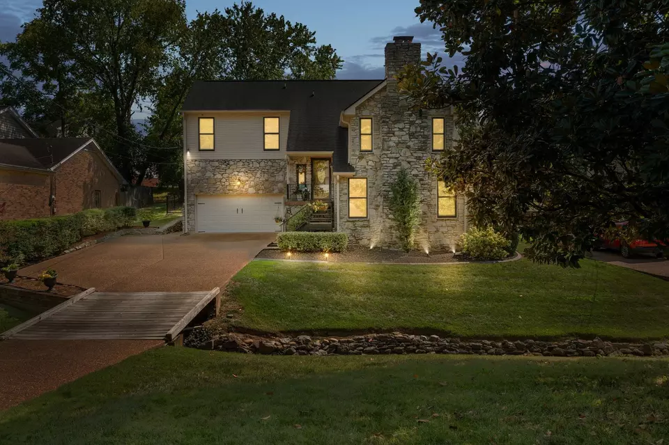 Exterior - 154 Spring Valley Rd # B, Nashville, TN 37214 photo 1 of 9