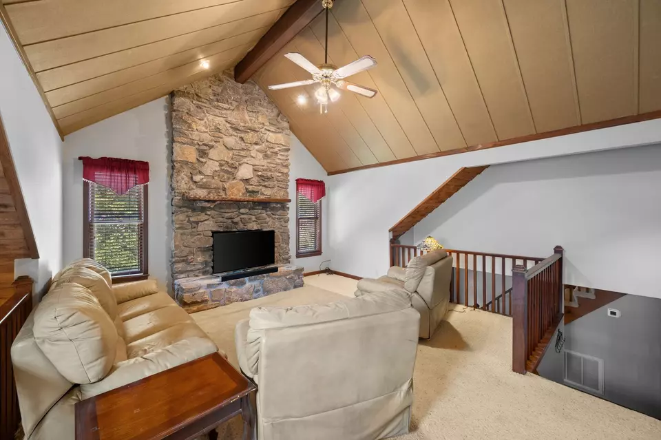 Living - 154 Spring Valley Rd # B, Nashville, TN 37214 photo 1 of 1