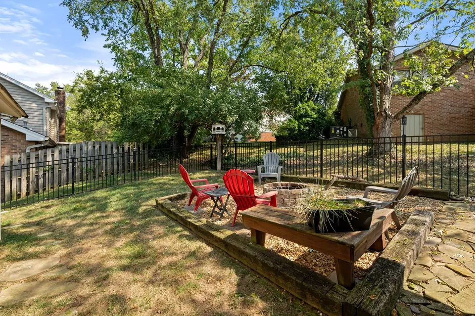 Exterior - 154 Spring Valley Rd # B, Nashville, TN 37214 photo 8 of 9