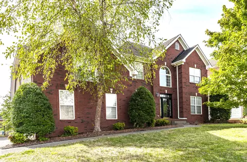 105 Cedar Ridge Ln, Hendersonville, TN 37075