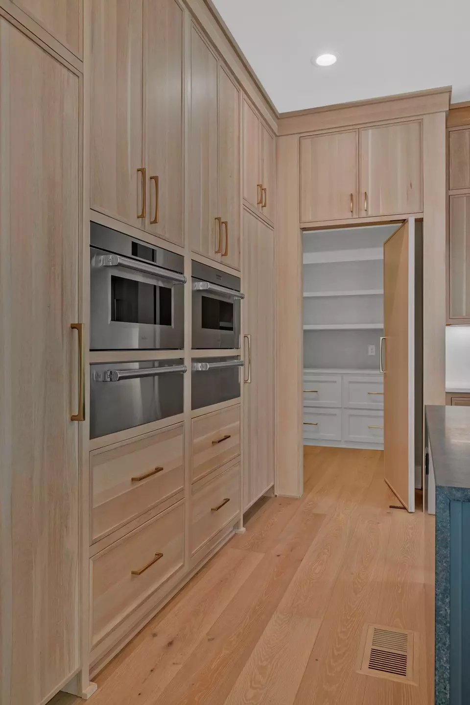 Kitchen - 6328 Callie Ln, Brentwood, TN 37027 photo 3 of 8