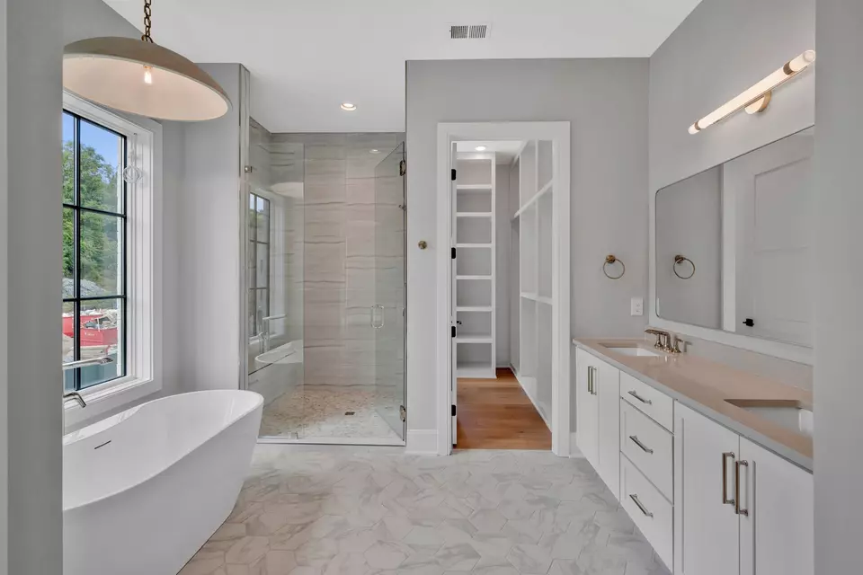 Bath - 6328 Callie Ln, Brentwood, TN 37027 photo 3 of 18