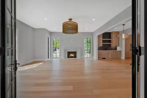 Living - 6328 Callie Ln, Brentwood, TN 37027 photo 1 of 4