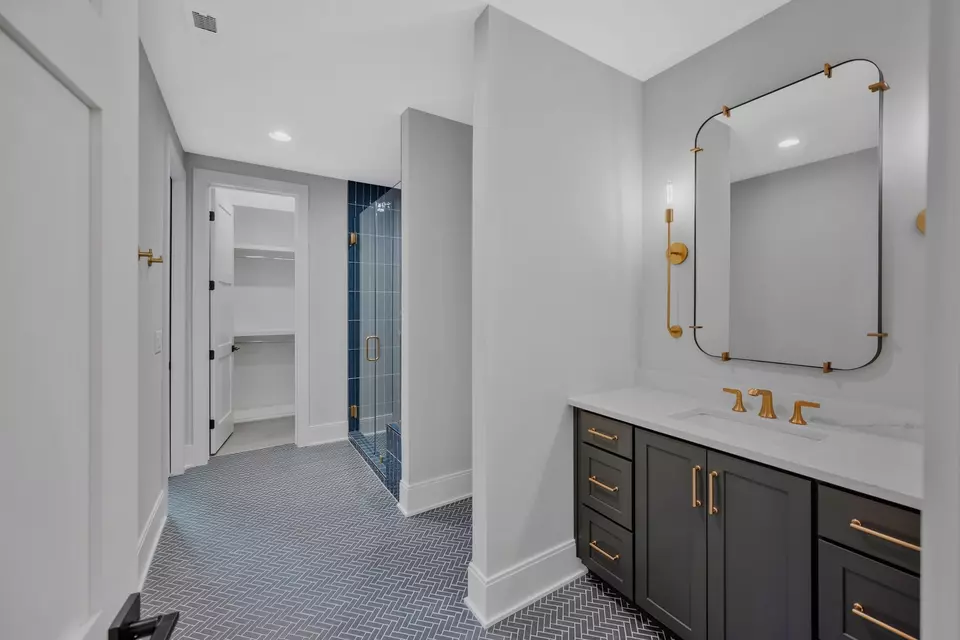 Bath - 6328 Callie Ln, Brentwood, TN 37027 photo 17 of 18