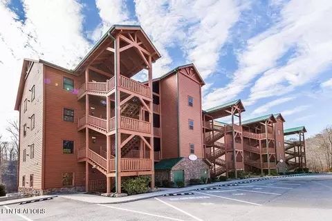 119 Evergreen Cir #302, Caryville, TN 37714