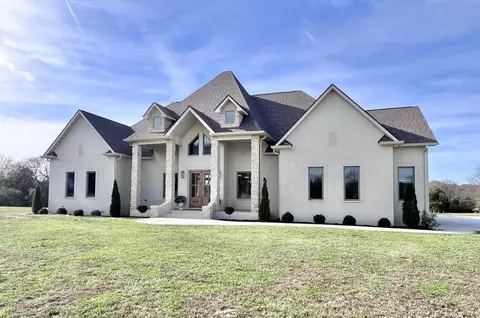 1465 Smith Rd, Lebanon, TN 37087