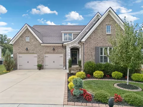 2409 Sturry Cove Dr, Thompsons Station, TN 37179