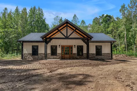 4655 Lick Creek Rd, Linden, TN 37096