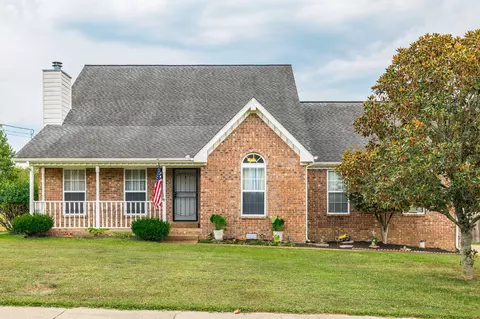 101 Victoria Ln E, Hendersonville, TN 37075