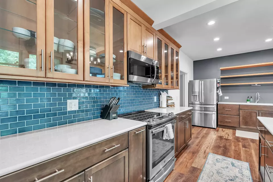 Kitchen - 6408 Sugar Maple Ln, Nashville, TN 37221 photo 3 of 6