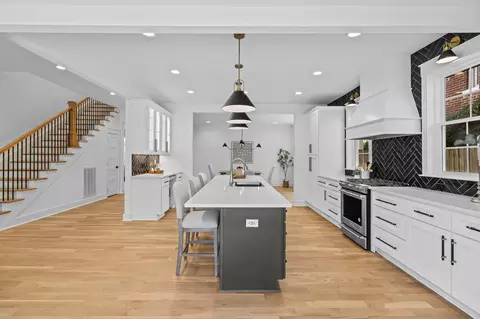 707 S Greenwood Ave, Chattanooga, TN 37404