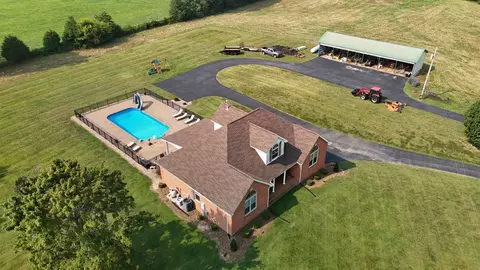 2568 Coleytown Rd, Lafayette, TN 37083