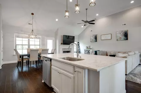 Kitchen - 8353 River Birch Loop, Ooltewah, TN 37363 photo 2 of 5
