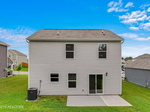 7432 Game Bird St, Corryton, TN 37721 photo 3