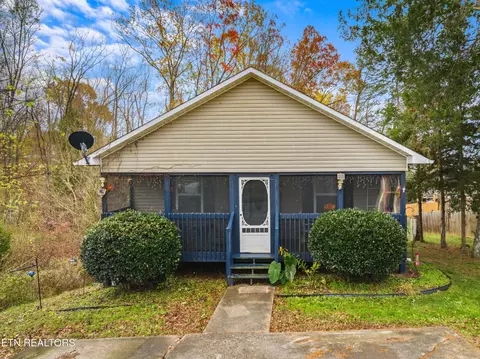 2506 Grotto Ln, Sevierville, TN 37876
