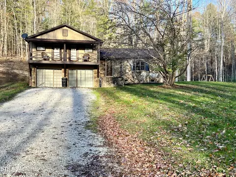 668 Oral Dr, Helenwood, TN 37755