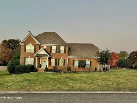 6607 Provincial Dr, Knoxville, TN 37909