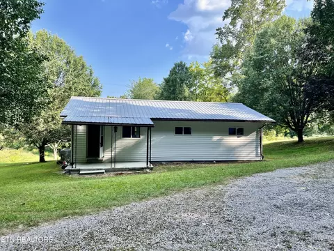 151 Oliver Slaven Ln, Oneida, TN 37841
