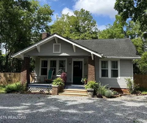 327 Pettway Ave, Knoxville, TN 37920