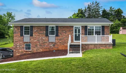 3596 Falcon Rd, Morristown, TN 37814