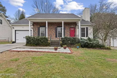 744 Summerdale Dr, Knoxville, TN 37934