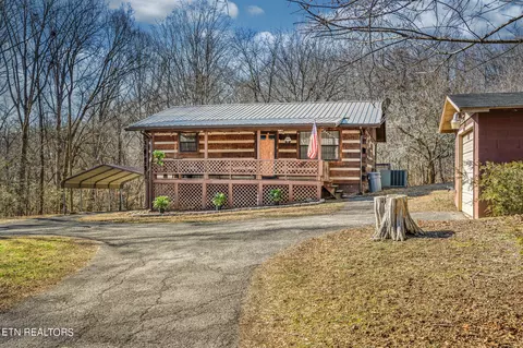 144 Hilltop Dr, Newport, TN 37821