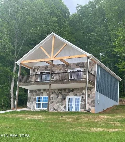 120 Waymier Rd, Sweetwater, TN 37874