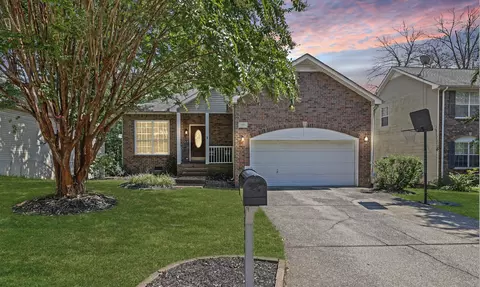 5385 Windypine Dr, Nashville, TN 37211