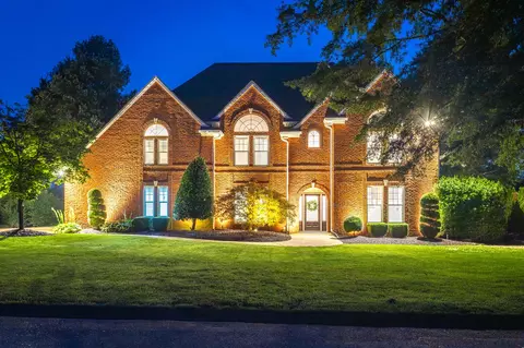 8004 Turtle Ln, Ooltewah, TN 37363