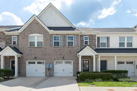 2512 Newsome Mill Ln, Nashville, TN 37221
