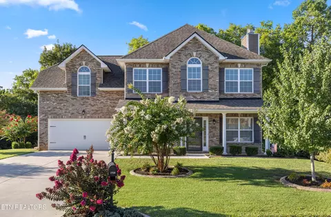 2708 Southwinds Cir, Sevierville, TN 37876