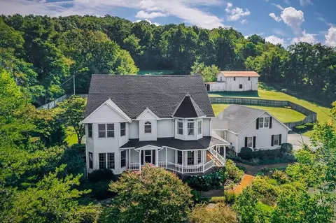 4216 Deerfield Ln, Cookeville, TN 38506