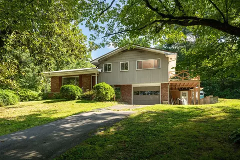 1004 Cave Springs Rd, Hixson, TN 37343