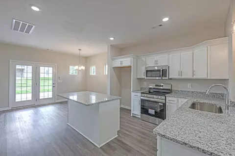 22 Bartow St, Decherd, TN 37324 photo 8