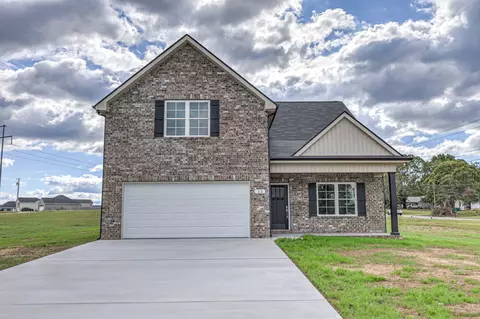 22 Bartow St, Decherd, TN 37324 photo 2