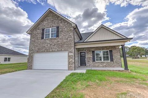 22 Bartow St, Decherd, TN 37324 photo 3