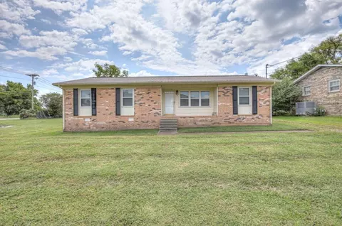 107 Rockwood Dr, Shelbyville, TN 37160