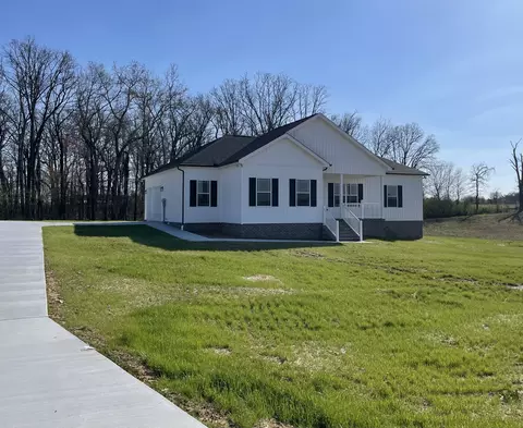 292 Hidden Hills Ln, Summertown, TN 38483