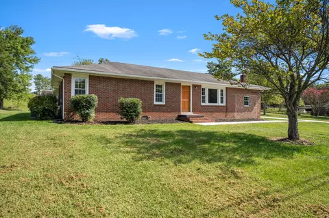 210 Rigney Dr, Manchester, TN 37355
