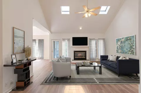 6748 Sugar Hill Dr, Nashville, TN 37211