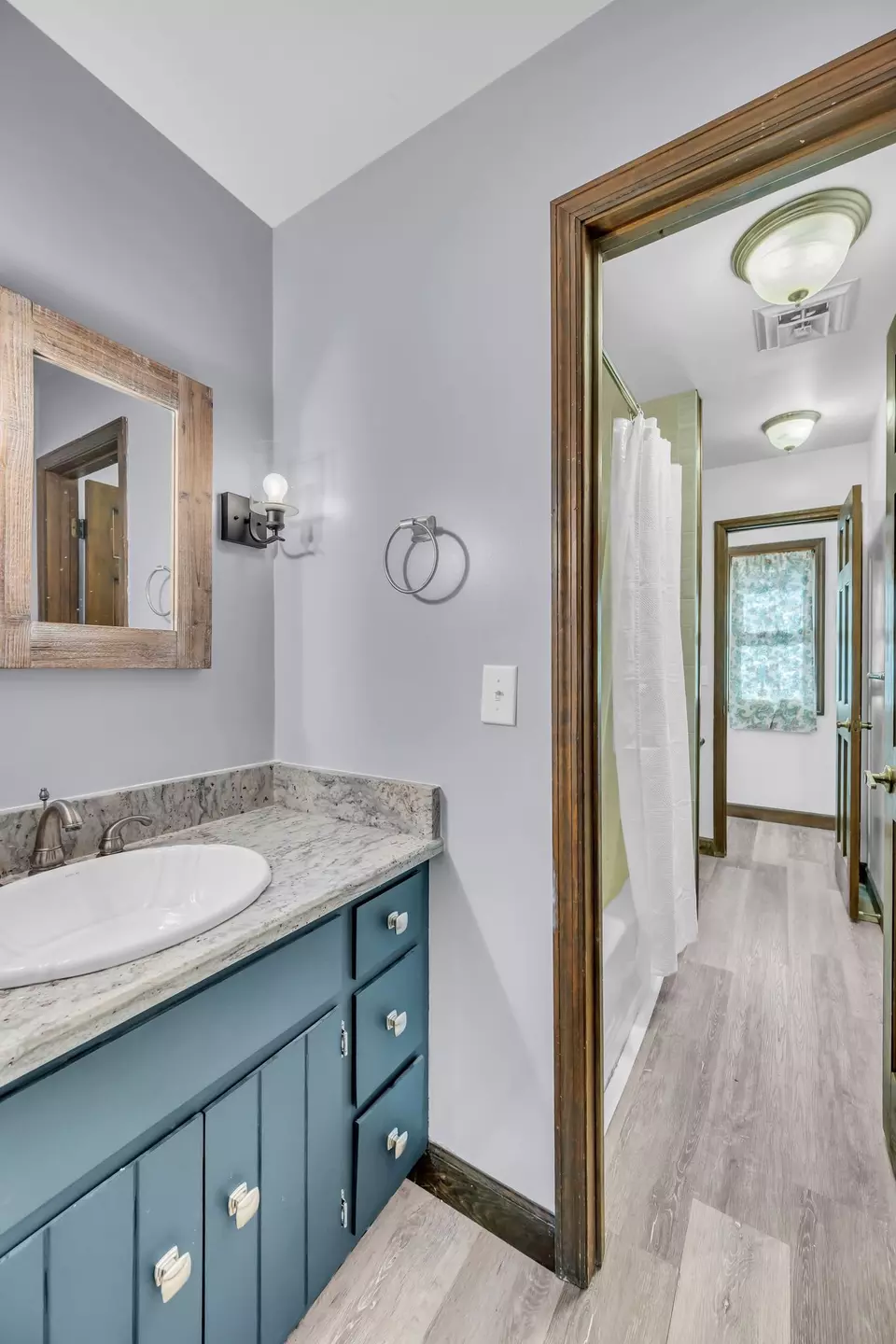 Bath - 103 Lexington Sta, Hendersonville, TN 37075 photo 6 of 6