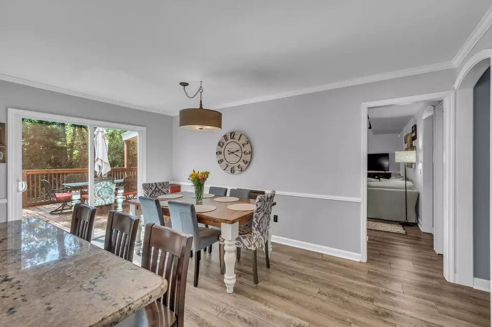 Dining - 103 Lexington Sta, Hendersonville, TN 37075 photo 2 of 2