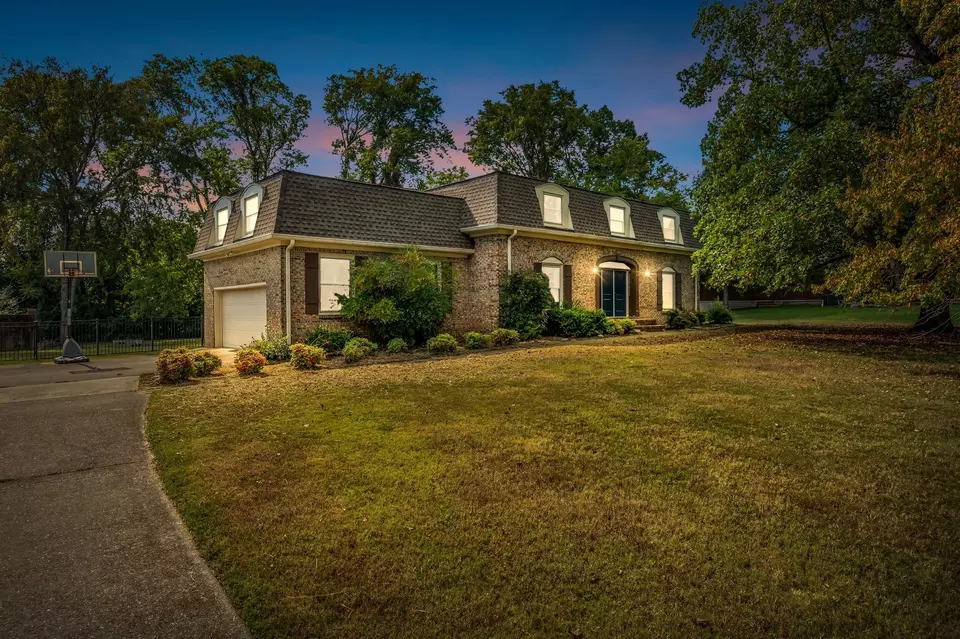 Exterior - 103 Lexington Sta, Hendersonville, TN 37075 photo 1 of 10