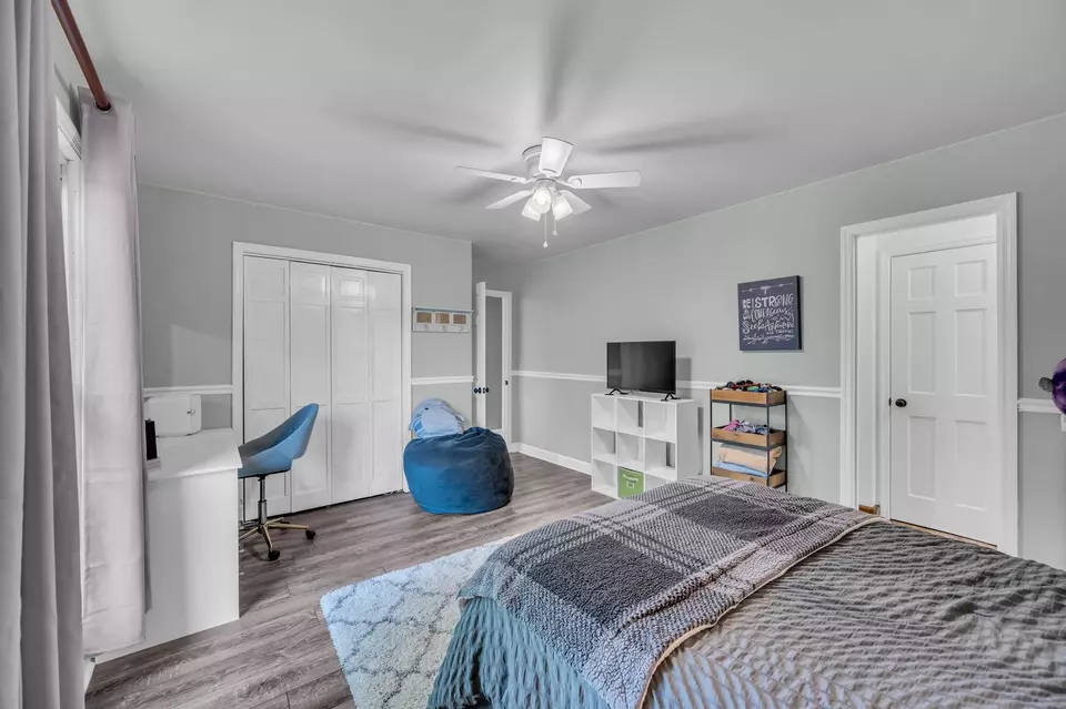 Bedroom - 103 Lexington Sta, Hendersonville, TN 37075 photo 2 of 7