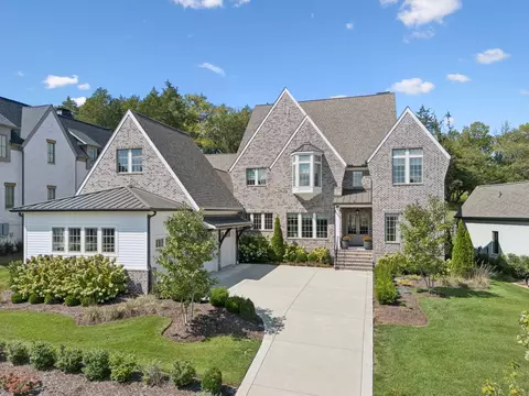 9013 Passiflora Ct, College Grove, TN 37046