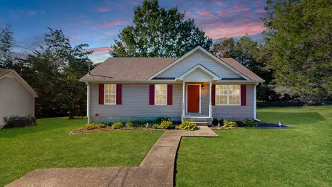 1407 Portsmouth Ct, La Vergne, TN 37086