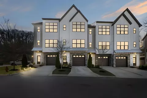 203 Stonecrest Cir, Nashville, TN 37209