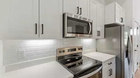 Kitchen - 84 Devils Backbone Rd, Manchester, TN 37355 photo 3 of 3